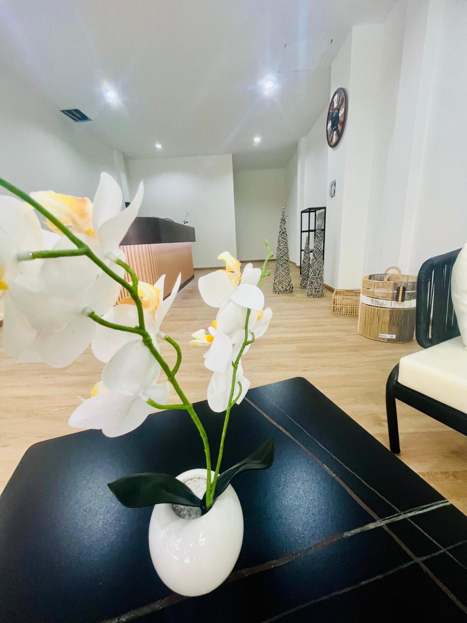 28 Boutique Hotel Patong Exterior photo