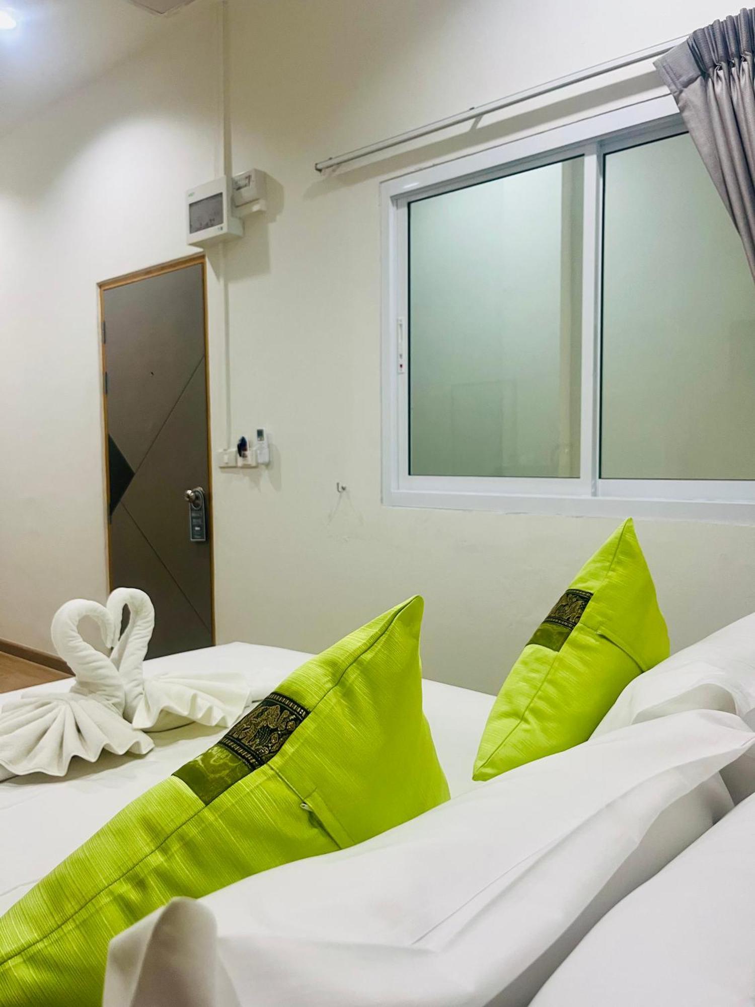 28 Boutique Hotel Patong Exterior photo