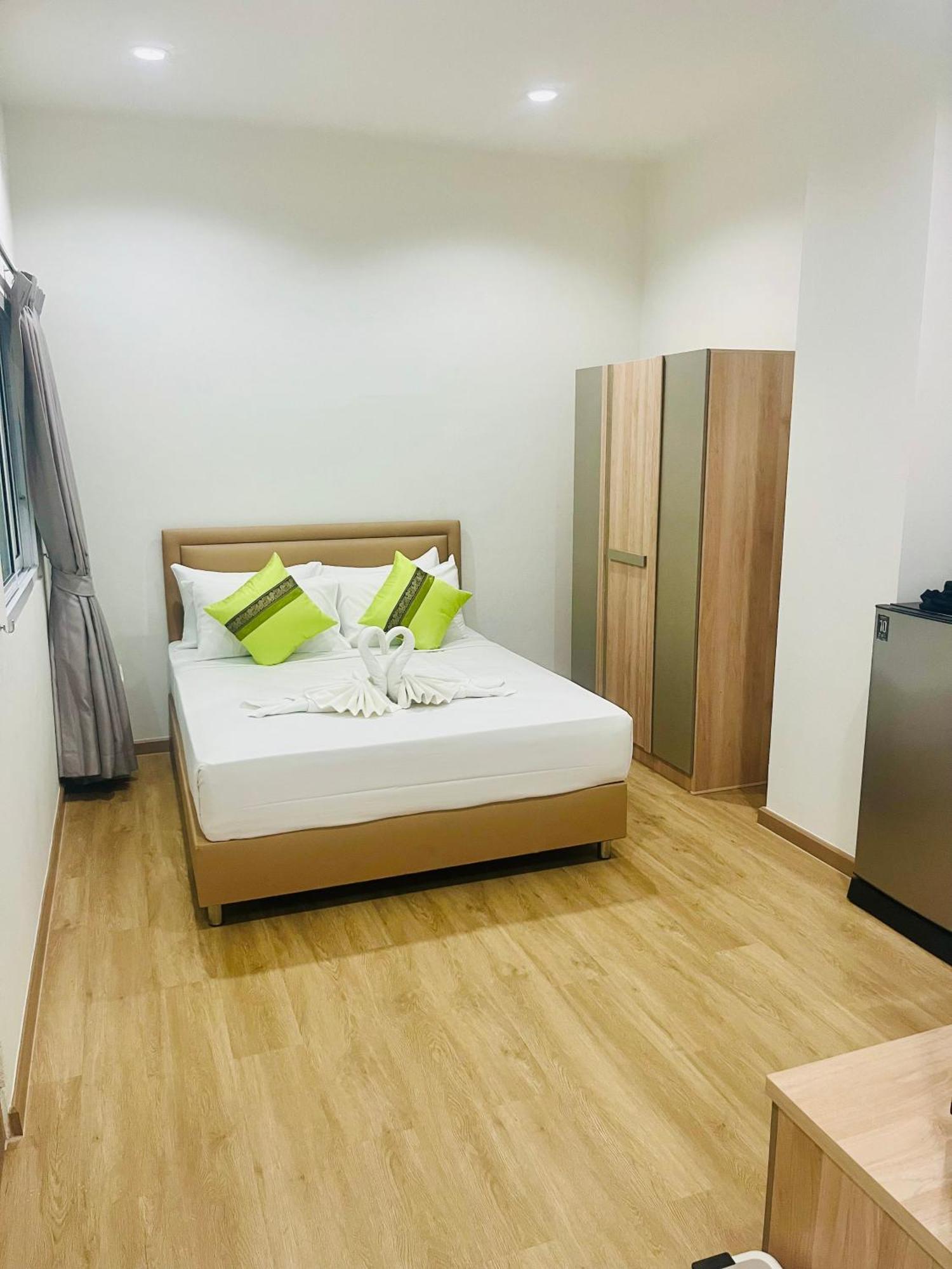 28 Boutique Hotel Patong Exterior photo